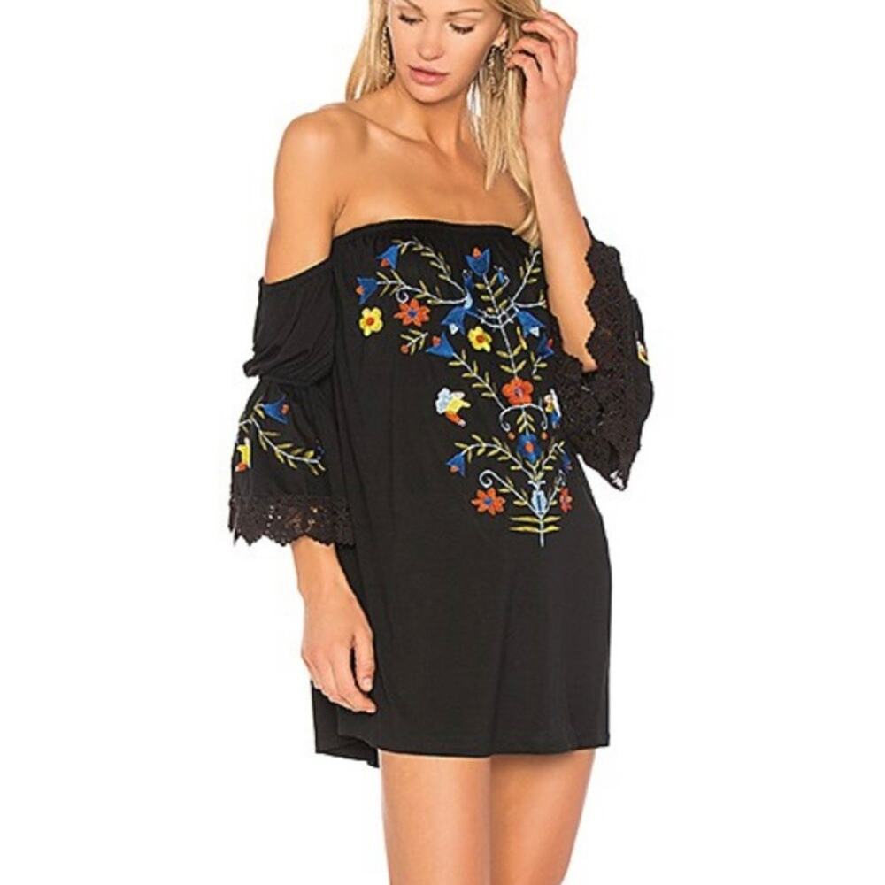 VA VA By Joy Han Black Fabiola Off Shoulder Embroidered Lace Sleeve Dress Size S